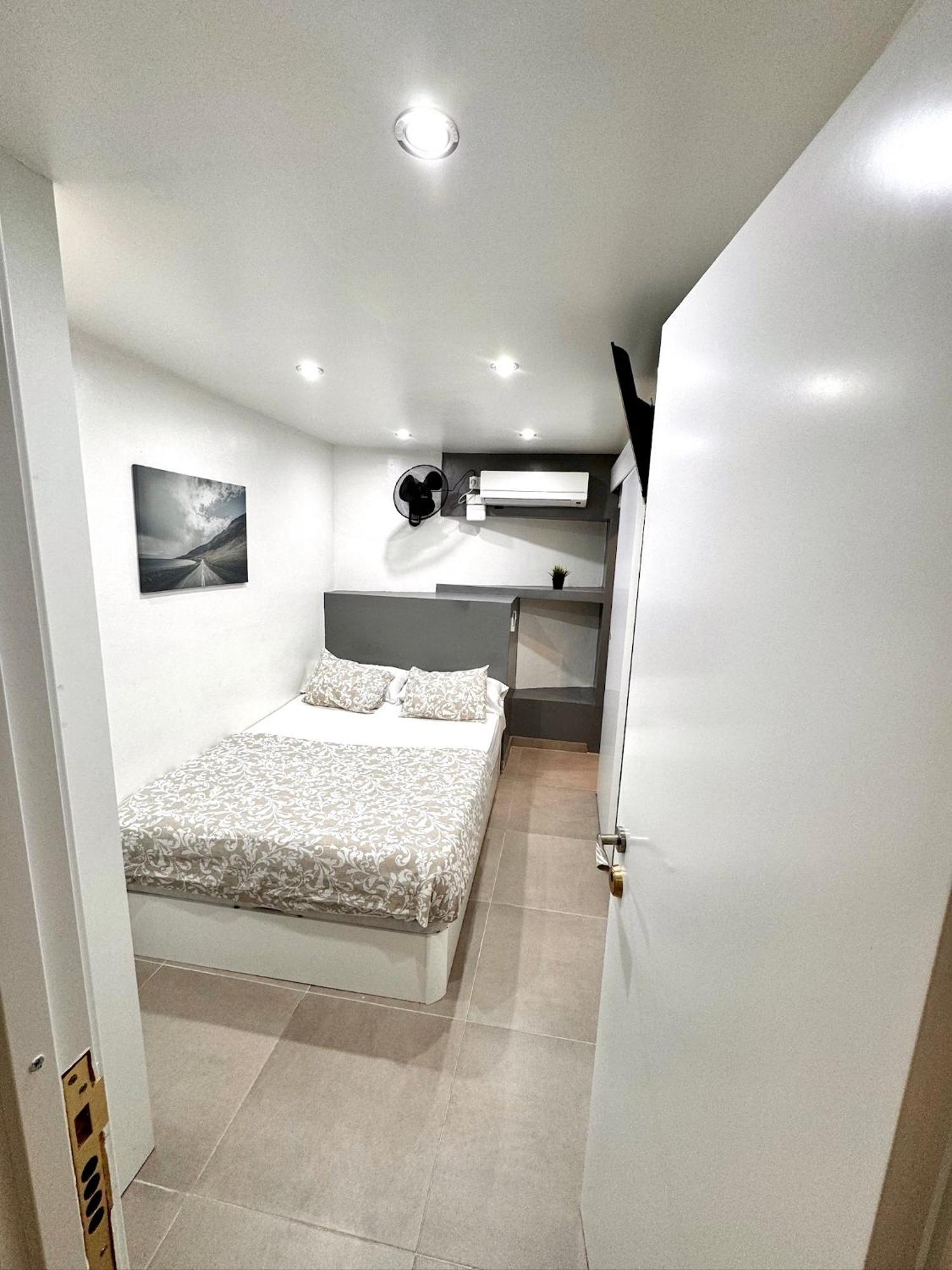 Suites Nuevas Con Bano Privado Frente Al Metro St Mwc Barcelona-Fira L'Hospitalet de Llobregat Exteriér fotografie