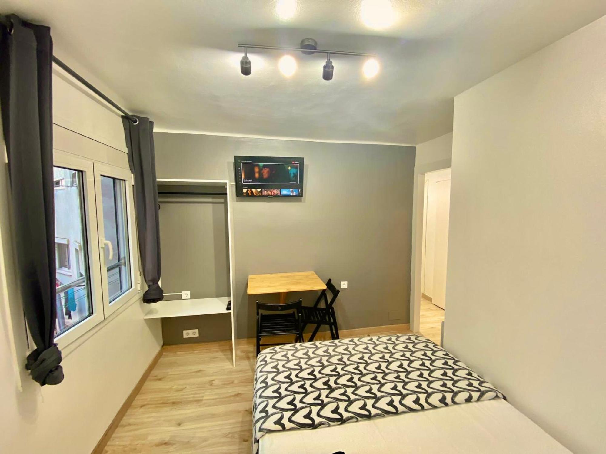 Suites Nuevas Con Bano Privado Frente Al Metro St Mwc Barcelona-Fira L'Hospitalet de Llobregat Exteriér fotografie