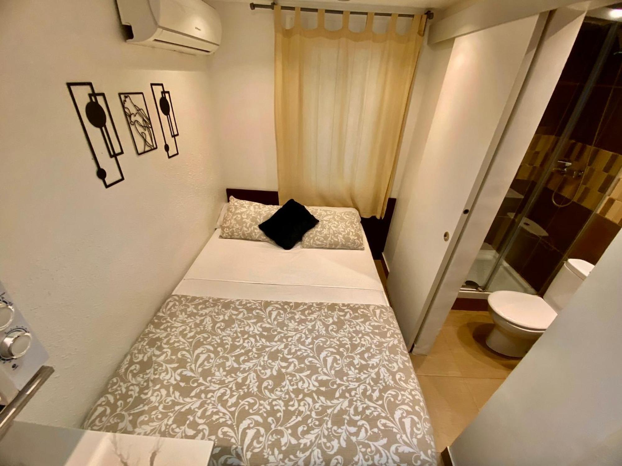 Suites Nuevas Con Bano Privado Frente Al Metro St Mwc Barcelona-Fira L'Hospitalet de Llobregat Exteriér fotografie
