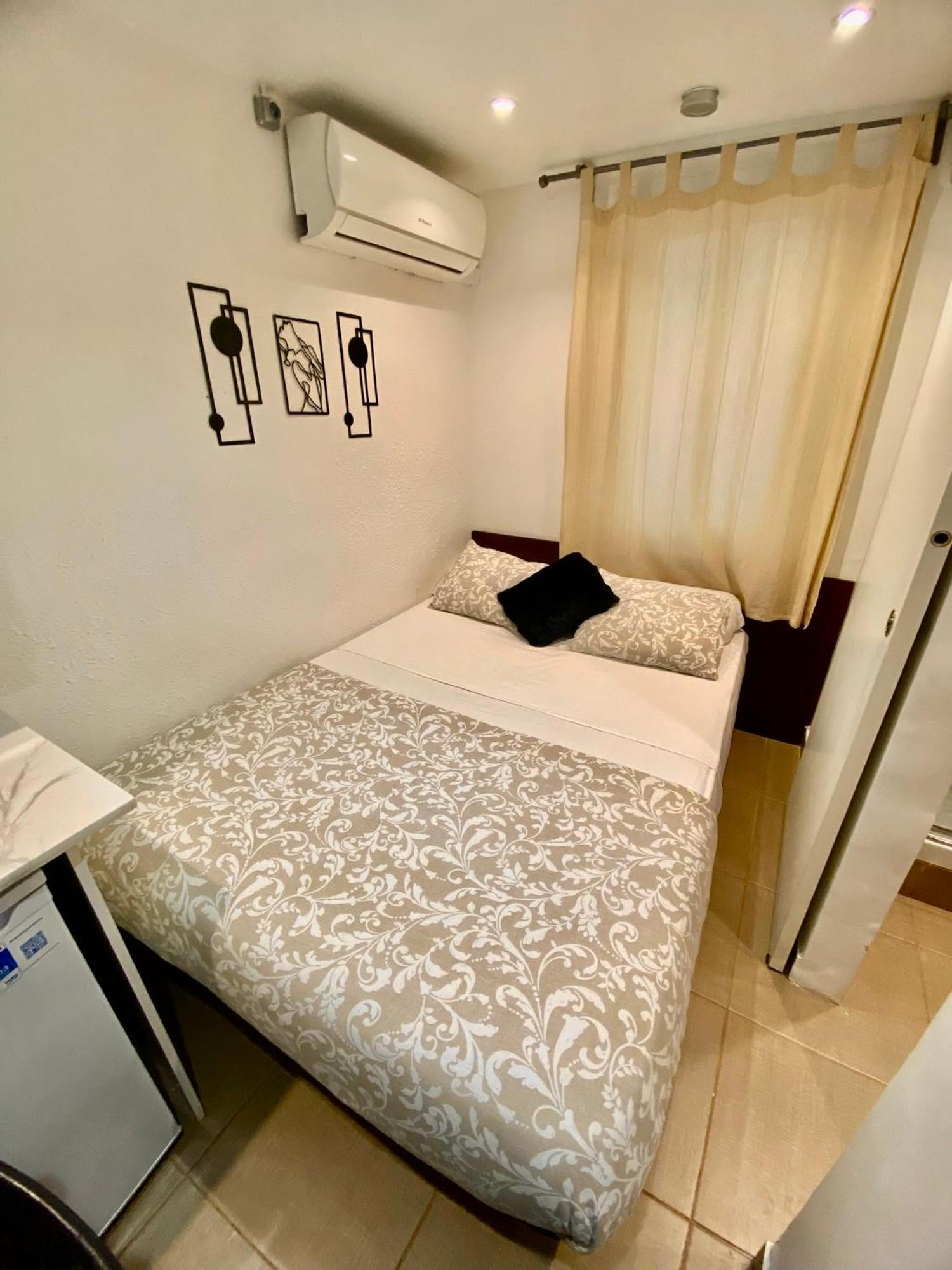 Suites Nuevas Con Bano Privado Frente Al Metro St Mwc Barcelona-Fira L'Hospitalet de Llobregat Exteriér fotografie