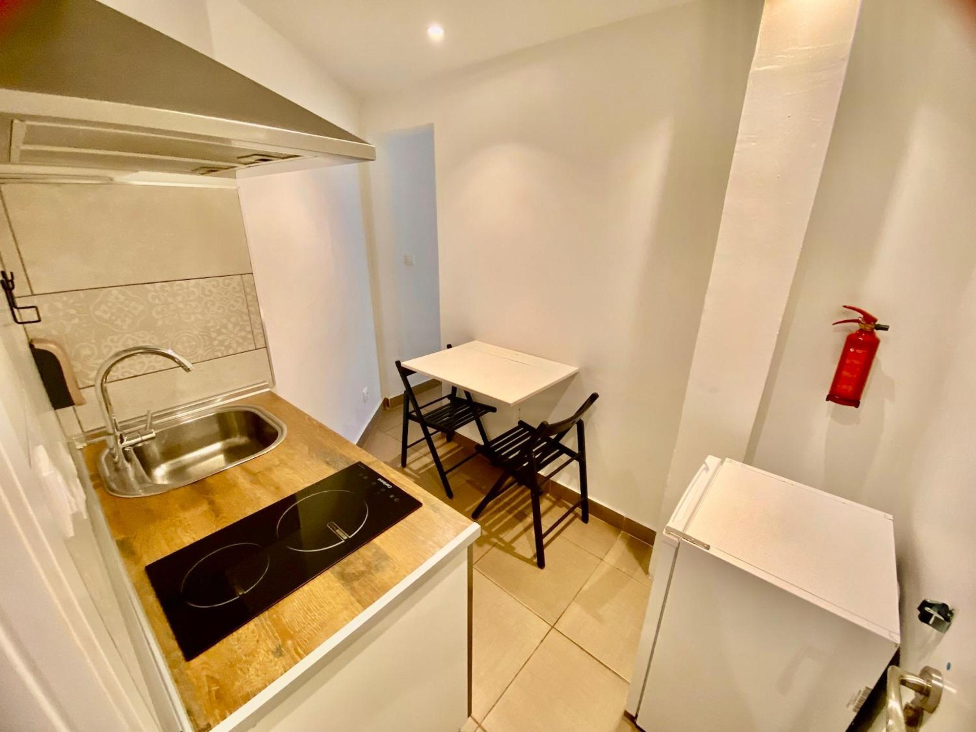 Suites Nuevas Con Bano Privado Frente Al Metro St Mwc Barcelona-Fira L'Hospitalet de Llobregat Exteriér fotografie