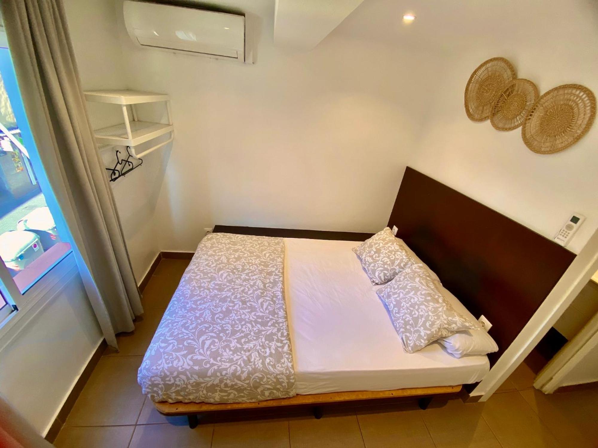 Suites Nuevas Con Bano Privado Frente Al Metro St Mwc Barcelona-Fira L'Hospitalet de Llobregat Exteriér fotografie