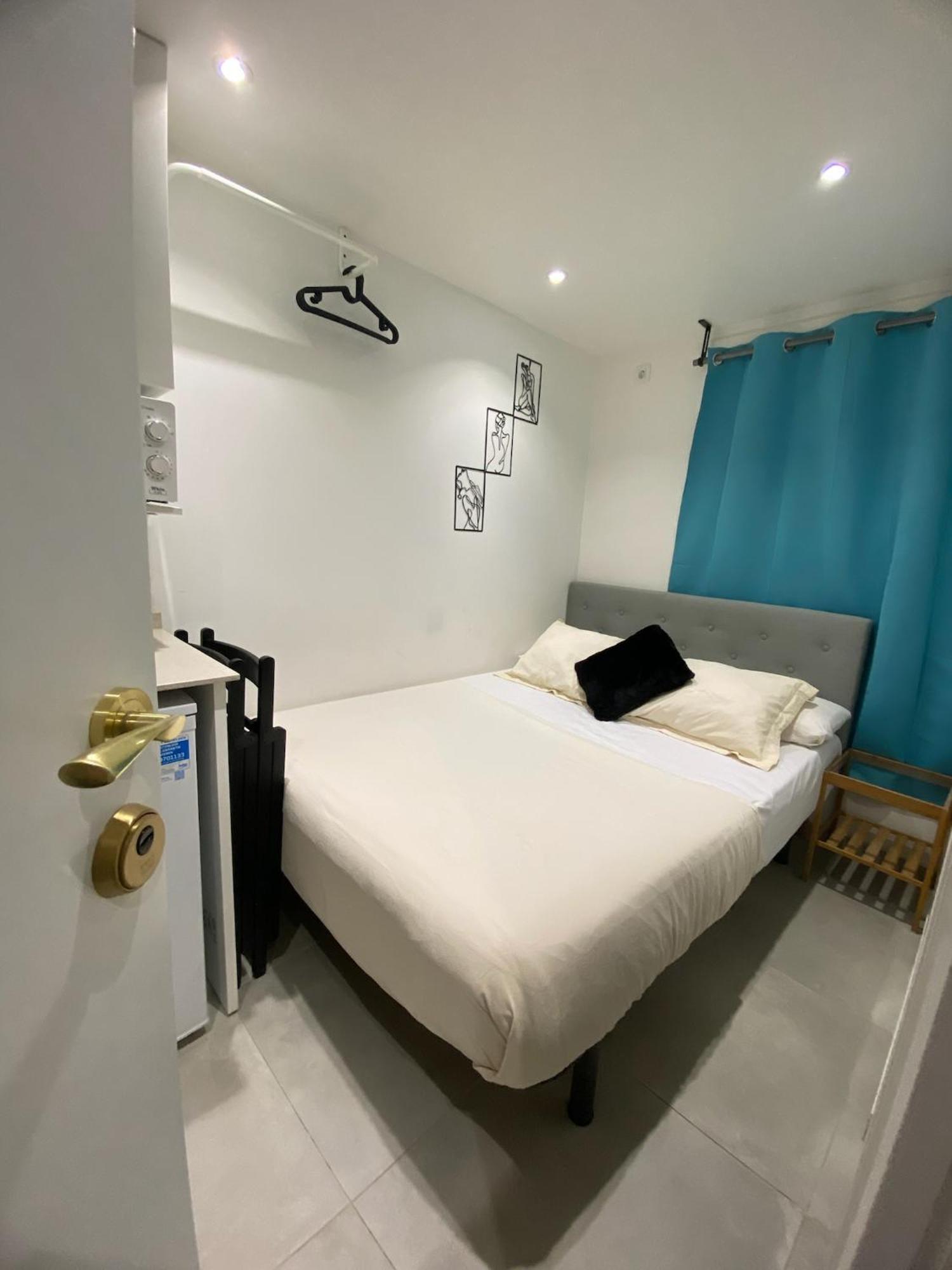 Suites Nuevas Con Bano Privado Frente Al Metro St Mwc Barcelona-Fira L'Hospitalet de Llobregat Exteriér fotografie
