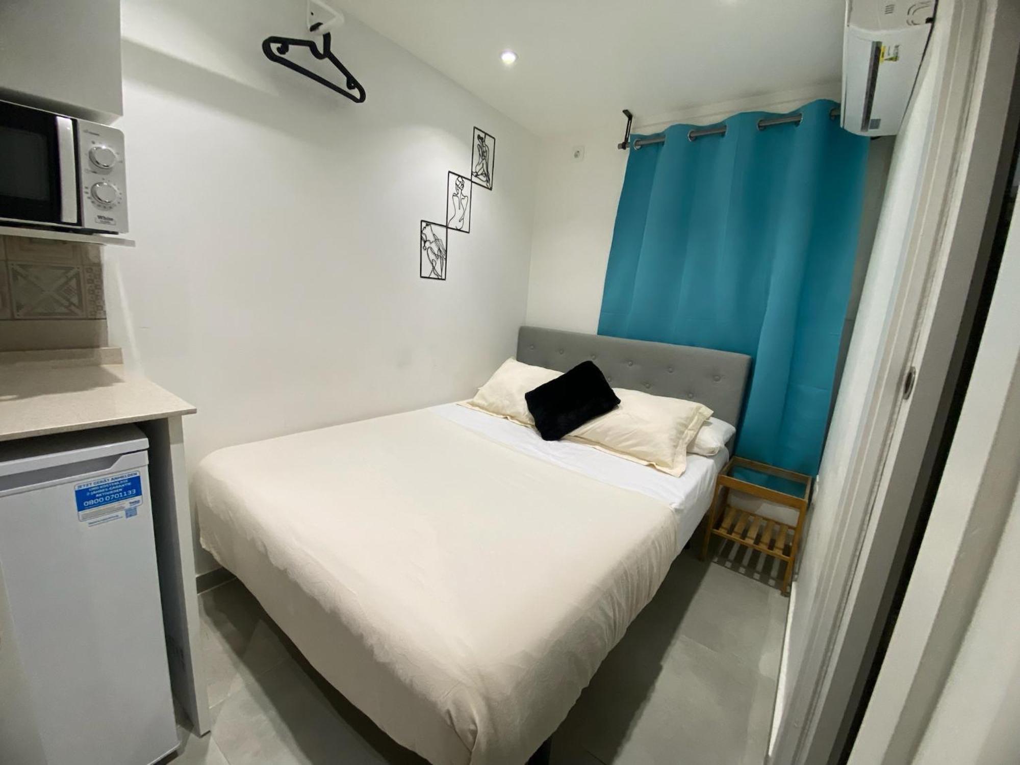 Suites Nuevas Con Bano Privado Frente Al Metro St Mwc Barcelona-Fira L'Hospitalet de Llobregat Exteriér fotografie